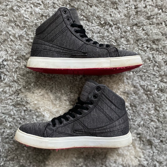 Fila size 8 grey high tops - Picture 2 of 6
